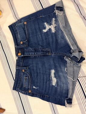 Universal Thread Dark Blue Distressed Rolled-Hem Jean Shorts
